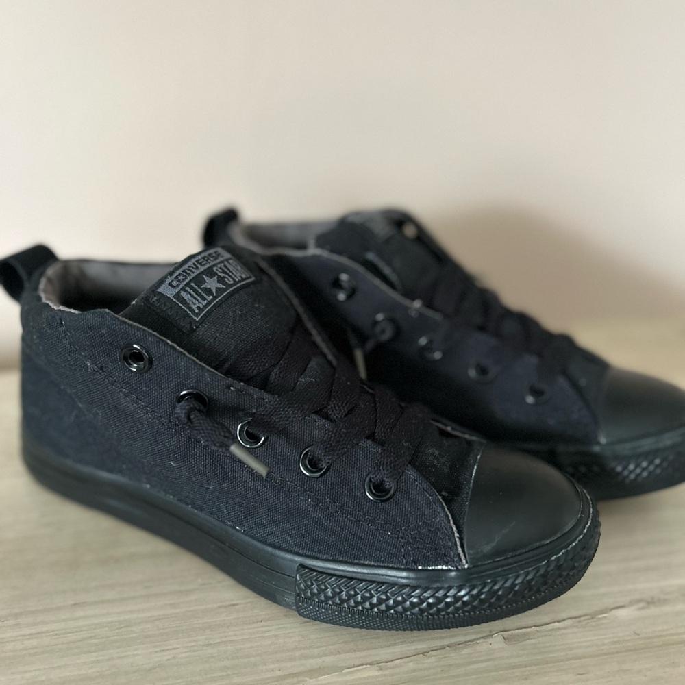 Converse size 4 street mid sneakers all black thick tongue low skater